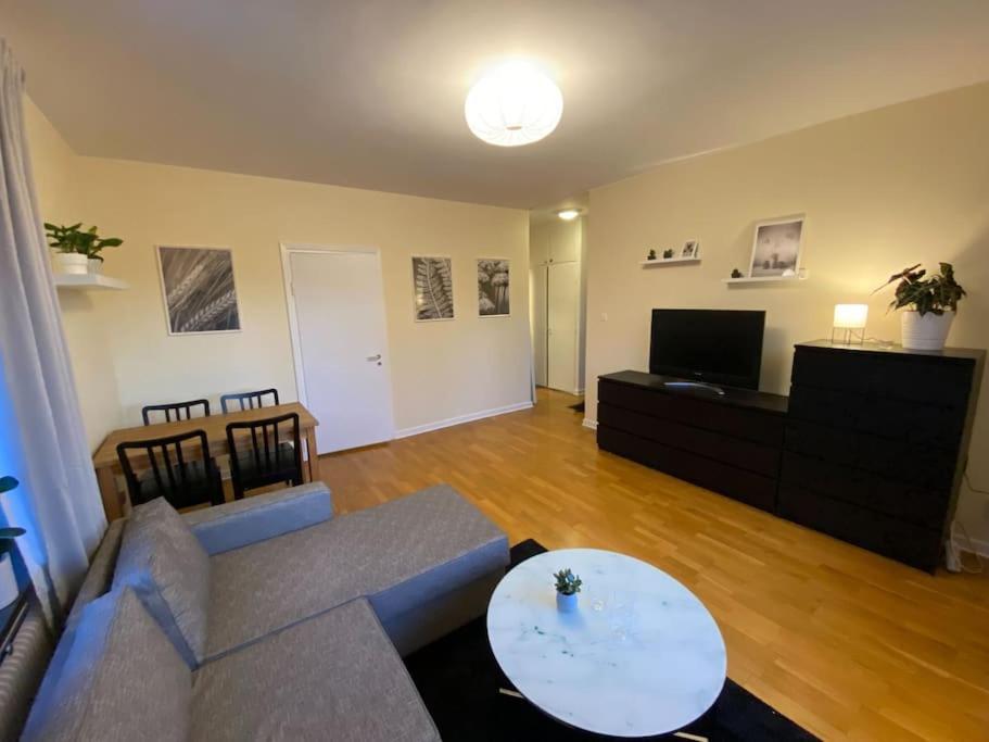 Mysiga Och Smidiga Lagenheter I Stockholm Appartamento Esterno foto